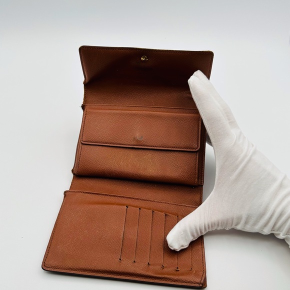 Louis Vuitton Tri fold Wallet-Authentic - Picture 4 of 15